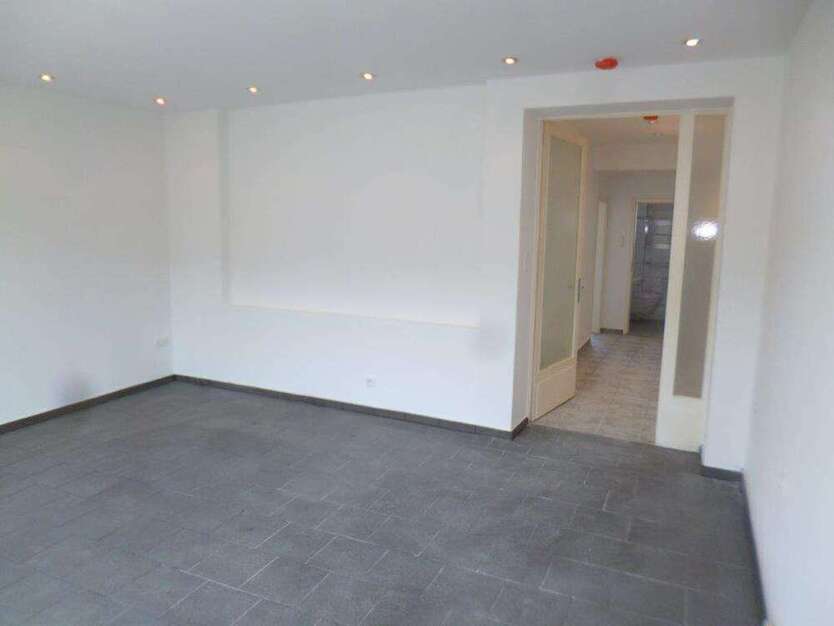 Wohnung zum Mieten in Düsseldorf 897,95 € 90.81 m²