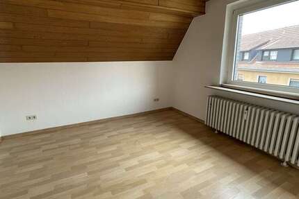 Wohnung zum Mieten in Oberhausen 275 € 32.36 m²