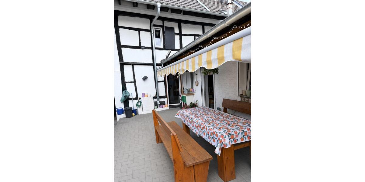 Reihenhaus Mönchengladbach West - 6 Zimmer, 140 m&sup2;, 320.000&euro; | Angebot:27428294