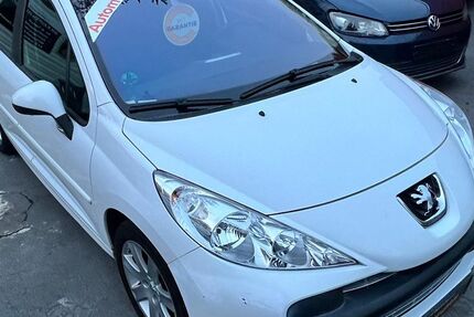 Peugeot 207 169.000 km 5.500 &euro; Düsseldorf 40597