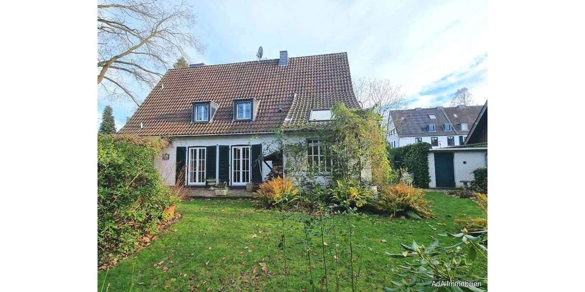 Haus zum Mieten in Krefeld 1.940 € 190 m² 5 zimmer