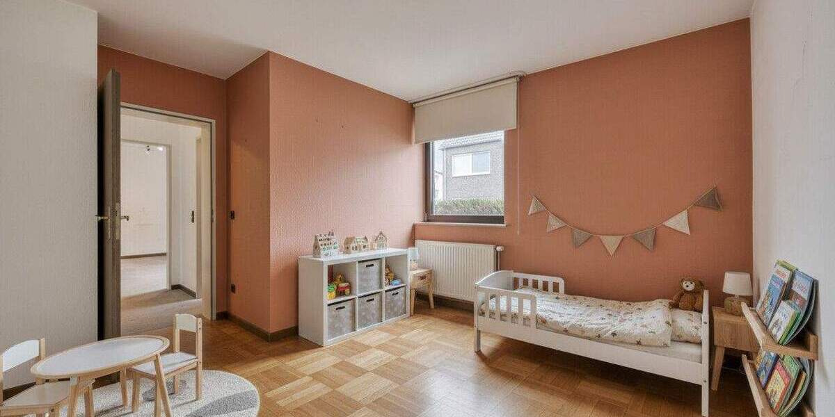 Einfamilienhaus Düsseldorf Benrath - 6 Zimmer, 168 m&sup2;, 740.000&euro; | Angebot:25141432