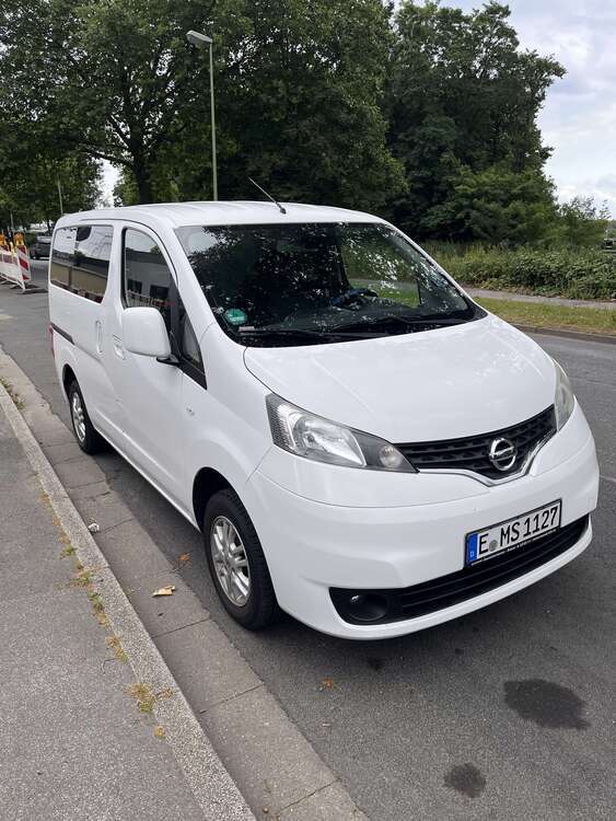 NV200