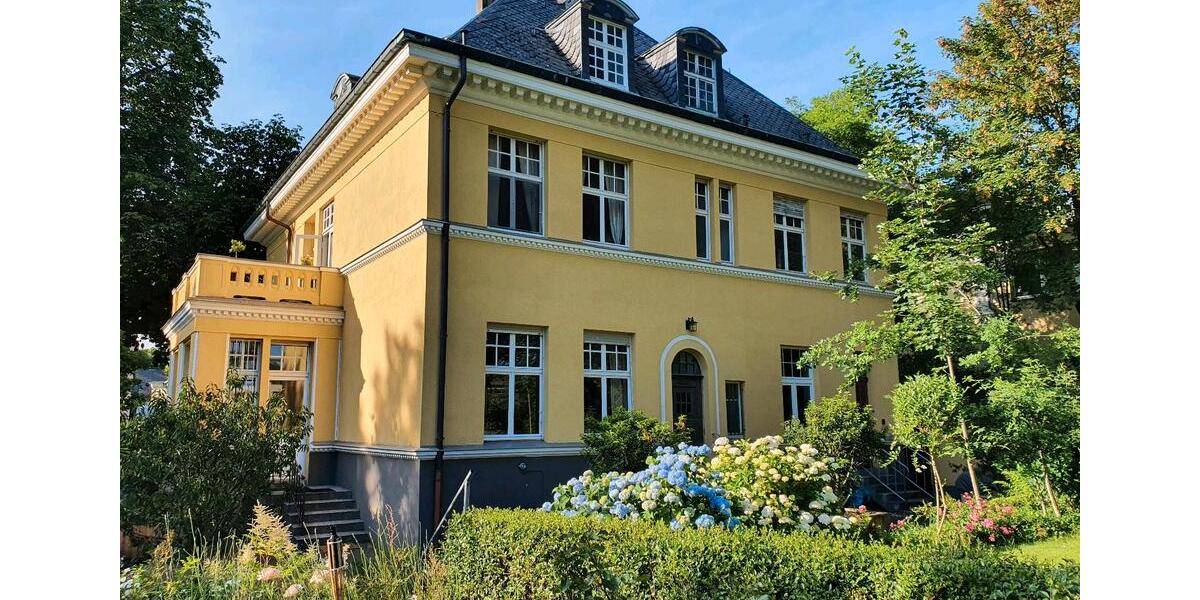 Etagenwohnung Solingen Aufderhöhe - 3 Zimmer, 100 m&sup2;, 400&euro; | Angebot:25220398