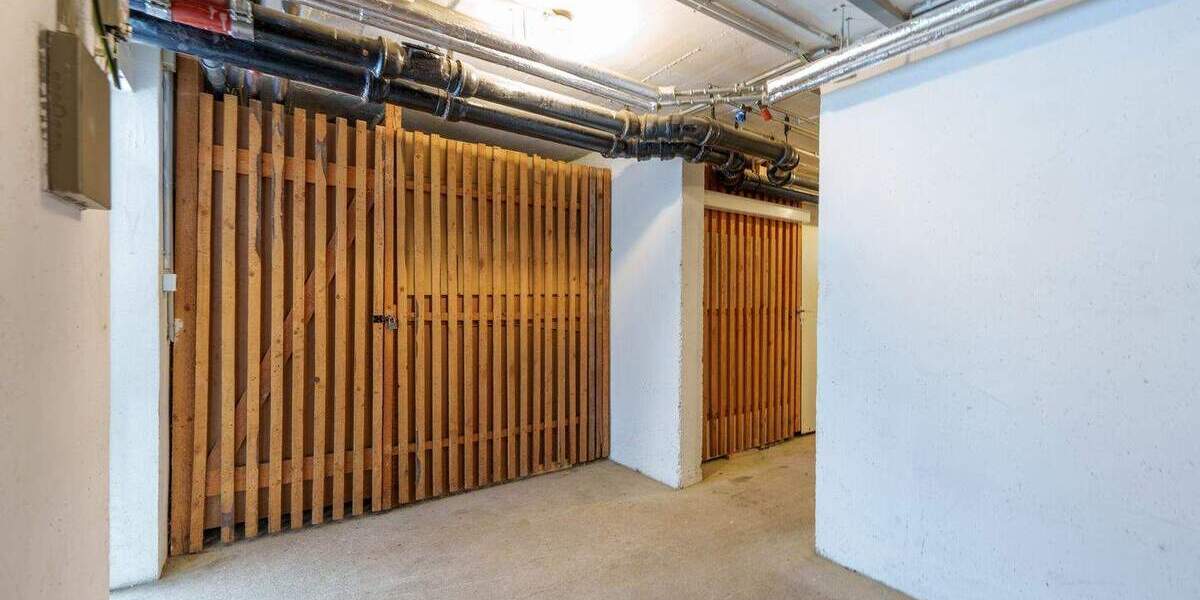 Etagenwohnung Neuss Innenstadt - 4 Zimmer, 80 m&sup2;, 209.000&euro; | Angebot:25736809