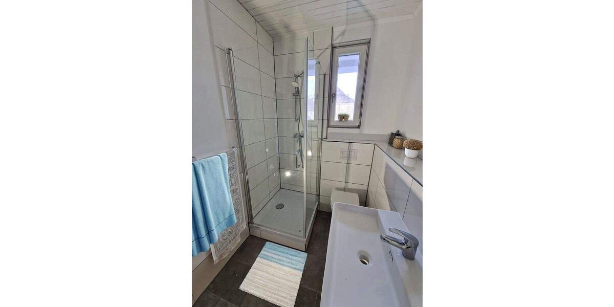 Zimmer in WG - In zentraler sanierter Wohnung mit zwei Bädern 4 zimmer