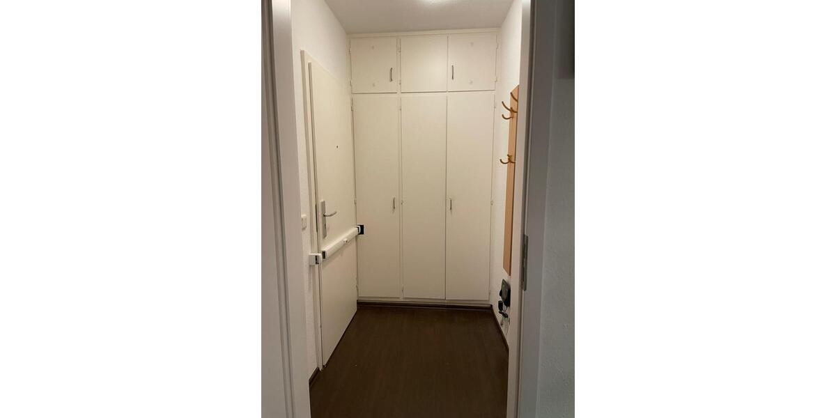 Helle, barrierefreie 2-Zimmer-Wohnung in ruhiger Lage (Düsseldorf 2.5 zimmer