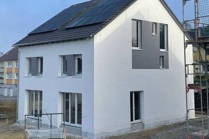 Schönes Doppelhaus mit 143?m² - QNG-Förderung & Steuerersparnis - letzte Einheiten sichern