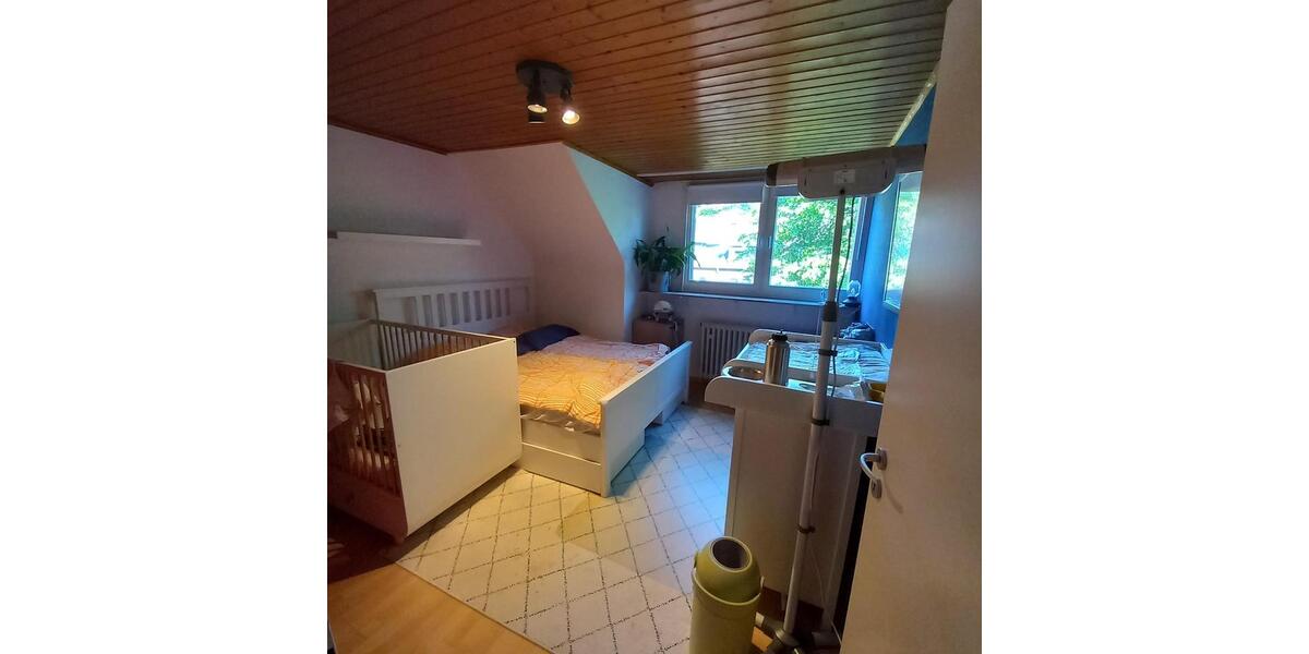 Dachgeschoßwohnung Duisburg Duisburg-Mitte - 4 Zimmer, 85 m&sup2;, 187.000&euro; | Angebot:27260048