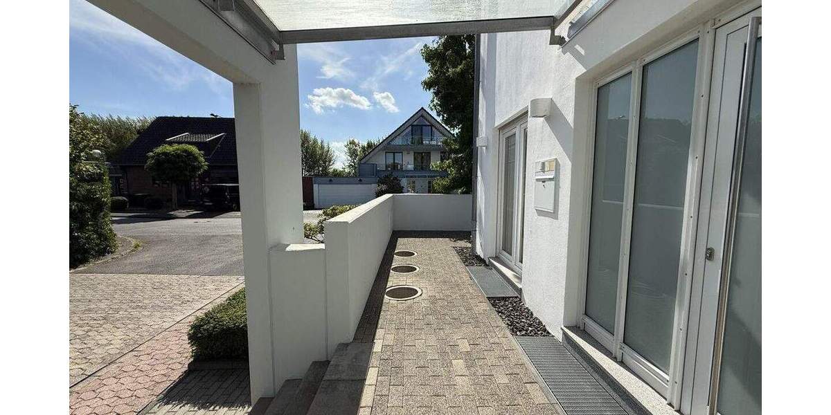 Einfamilienhaus Meerbusch / Lank-Latum Lank-Latum - 5 Zimmer, 217 m&sup2;, 980.000&euro; | Angebot:25802999