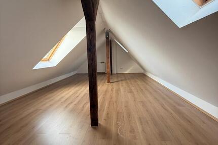 Frisch sanierte 2-Zimmer-Maisonette-Wohnung (70 m²) in Düsseldorf 2 zimmer