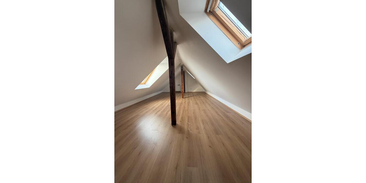 Frisch sanierte 2-Zimmer-Maisonette-Wohnung (70 m²) in Düsseldorf 2 zimmer