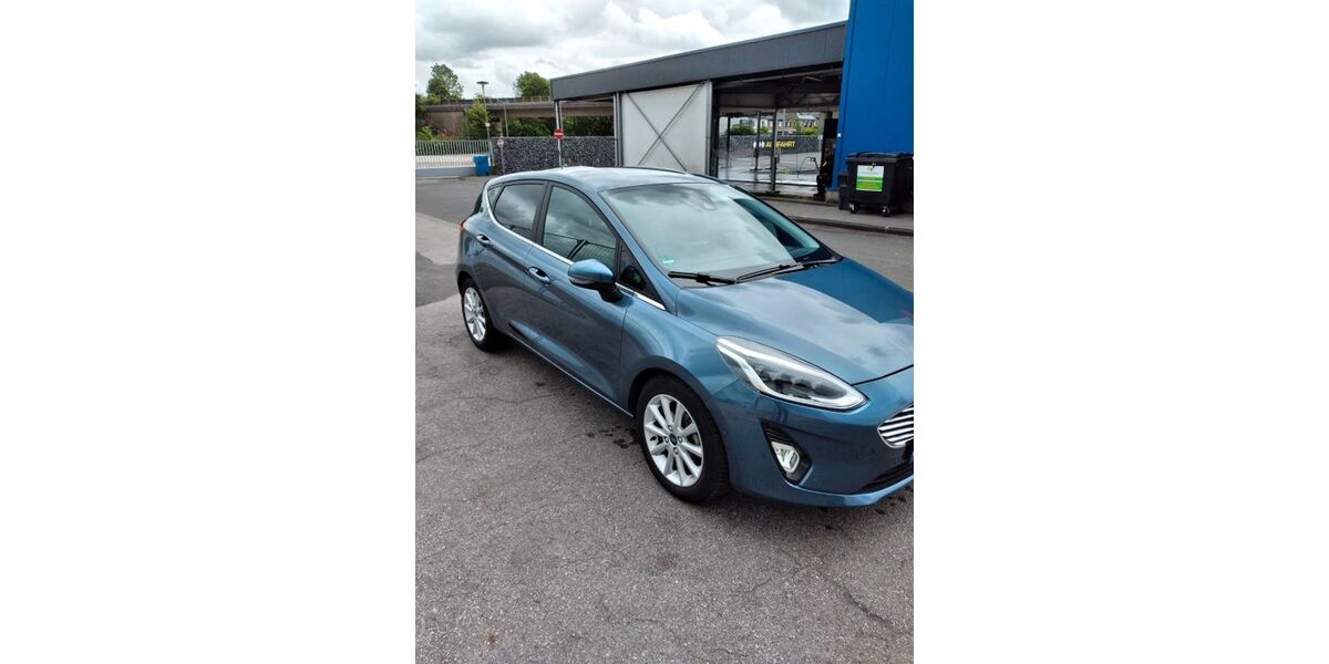 Ford Fiesta 20.000 km 13.900 &euro; Korschenbroich 41352
