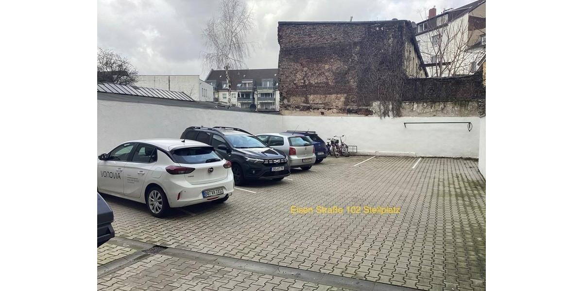 Stellplatz im Innenhof Eisenstr. 102 zimmer