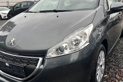 Peugeot 208 73.500 km 6.499 &euro; Kaarst 41564
