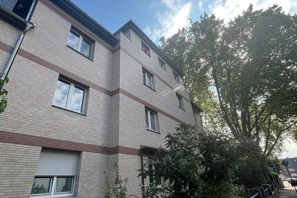 Großzügige 3,5 Zimmer-Wohnung im DG zu vermieten! 3.5 zimmer