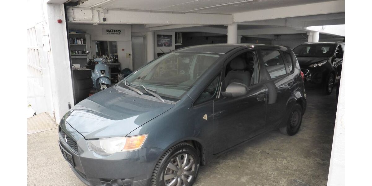 Mitsubishi Colt 145.000 km 2.950 &euro; Düsseldorf 40223
