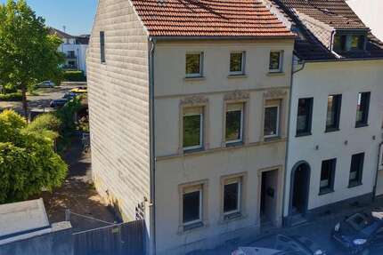 Haus Mönchengladbach Süd - 6 Zimmer, 142 m&sup2;, 180.000&euro; | Angebot:27377569
