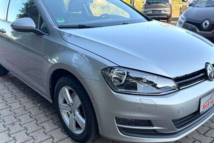 VW Golf 79.980 km 8.300 &euro; Moers 47445