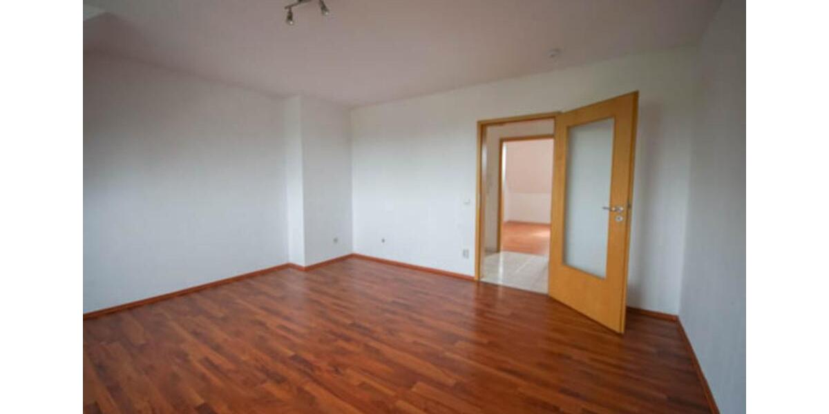 Dachgeschoßwohnung Oberhausen Alt-Oberhausen - 3.5 Zimmer, 66 m&sup2;, 470&euro; | Angebot:25648658