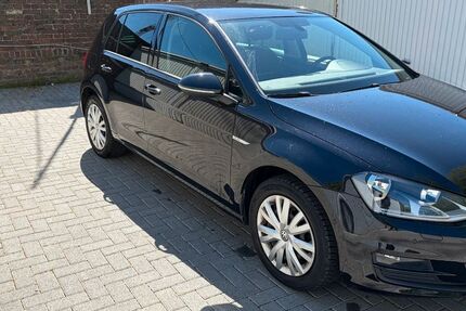VW Golf 140.000 km 7.499 &euro; solingen 42719