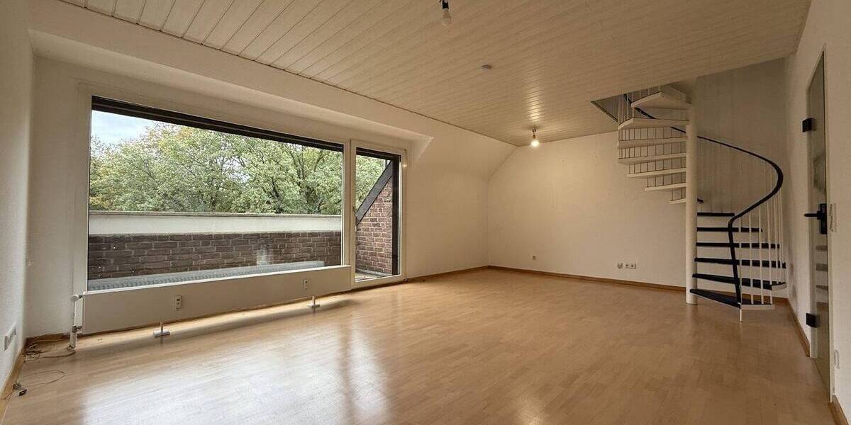 SCHÖNE DACHGESCHOSS-MAISONETTEWOHNUNG MIT BALKON DIREKT AM SCHÖNWASSERPARK ZU VERKAUFEN! 3 zimmer