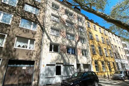 Stellplatz im Innenhof Eisenstr. 102 zimmer