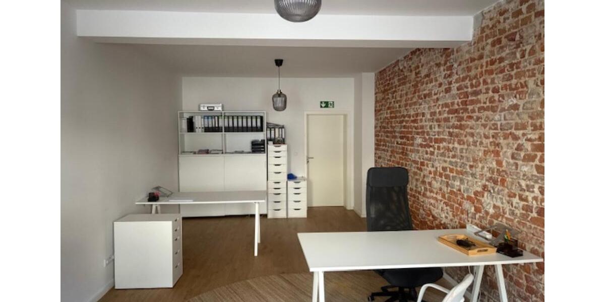 Geräumiges Wohn-Gewerbeobjekt mit zwei Einheiten, Innenhof zimmer