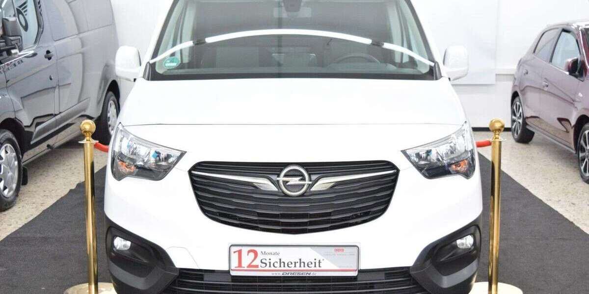 Opel Combo 118.000 km 12.299 &euro; Oberhausen 46049