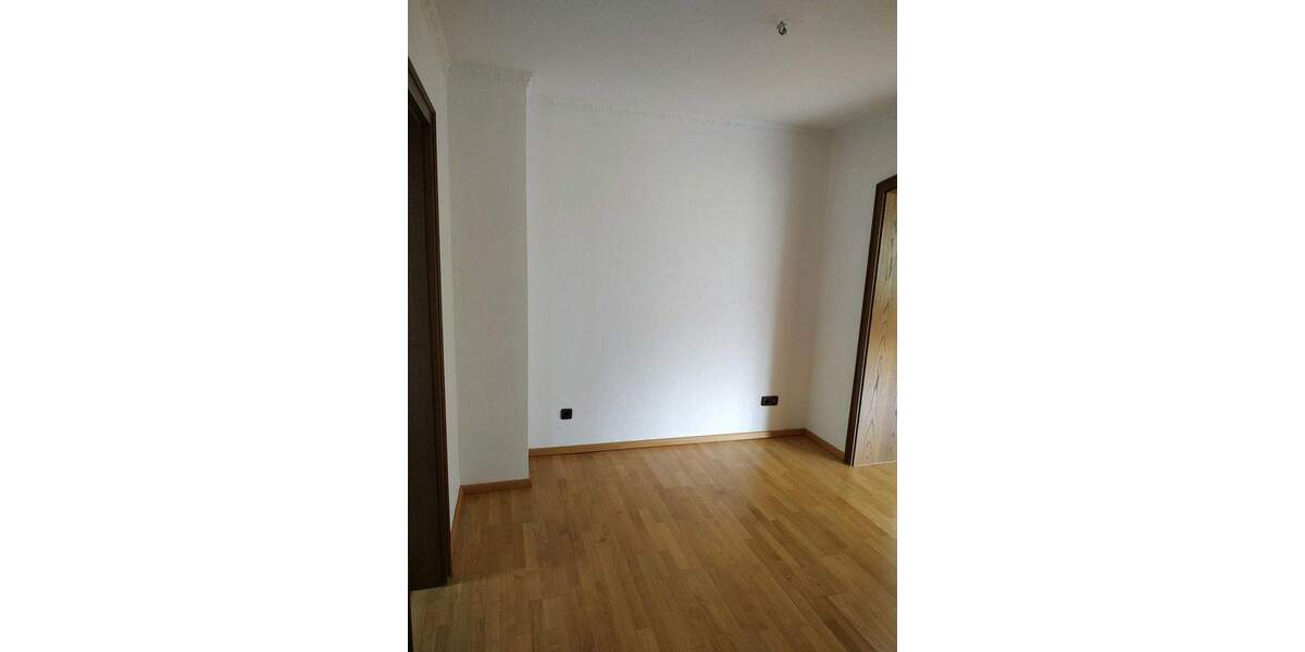 Etagenwohnung Krefeld Hüls - 2 Zimmer, 74 m&sup2;, 850&euro; | Angebot:25044942