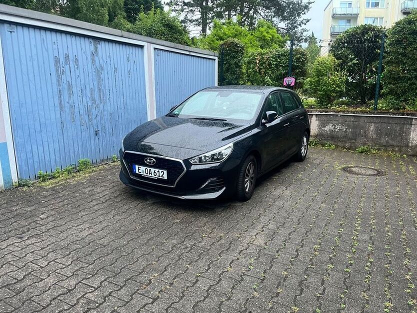i30