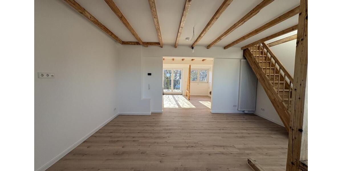 Dachgeschoßwohnung Düsseldorf Pempelfort - 3 Zimmer, 85 m&sup2;, 1.715&euro; | Angebot:25718773