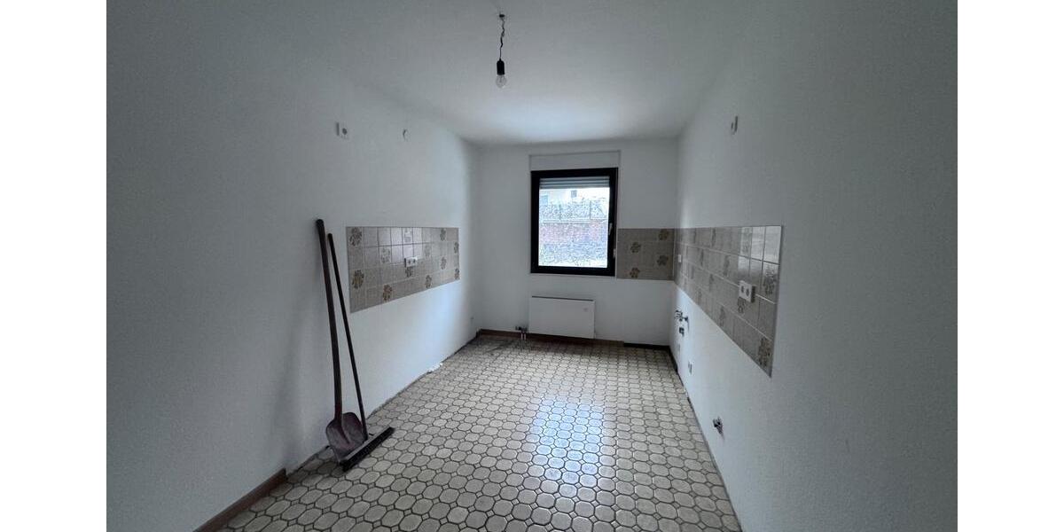 Miete - Einfamilienhaus mit 6 Zimmern, 2 Küchen, Garten und Kamin 6 zimmer