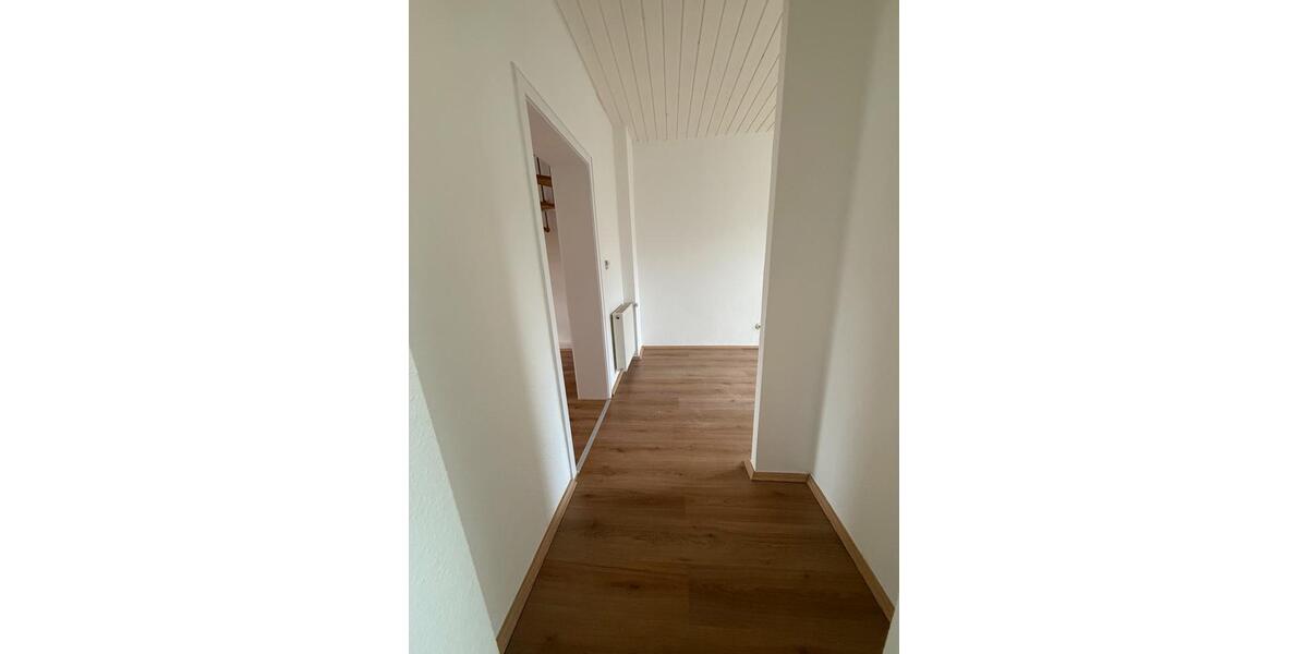 Frisch sanierte 2-Zimmer-Maisonette-Wohnung (70 m²) in Düsseldorf 2 zimmer
