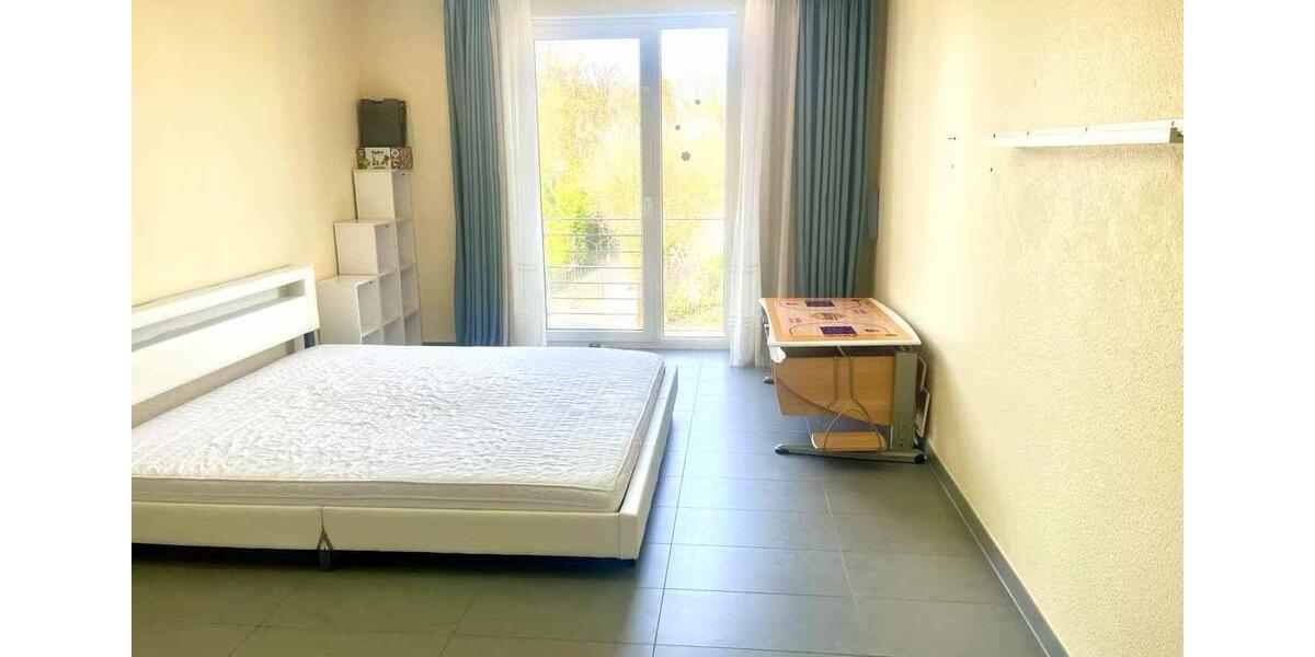 Reihenhaus Neuss Holzheim - 4 Zimmer, 176 m&sup2;, 2.300&euro; | Angebot:25657674