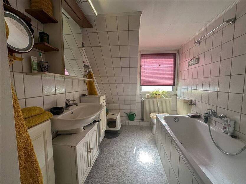 * Im Bieterverfahren * Erfüllen Sie sich Ihren Traum - eigener Laden und sichere Mieteinnahmen