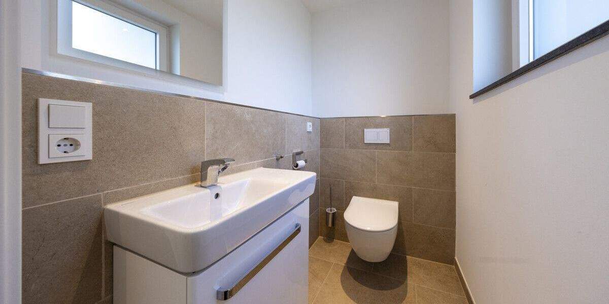 Energieeffizientes Wohnjuwel in Top-Lage! Kernsanierter Bungalow am Strümper Berg 7 zimmer