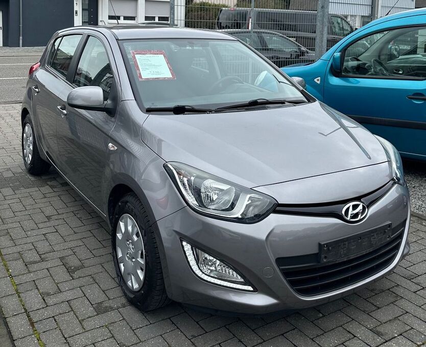 i20
