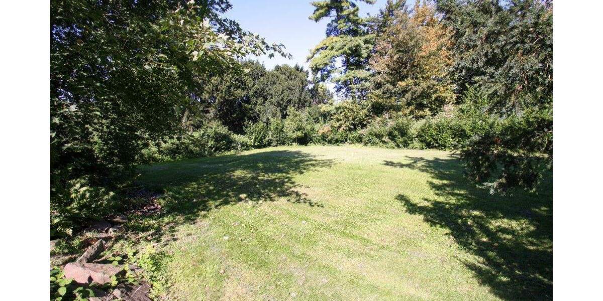 Imposantes Landhaus mit diversen Nebengebäuden 7 zimmer