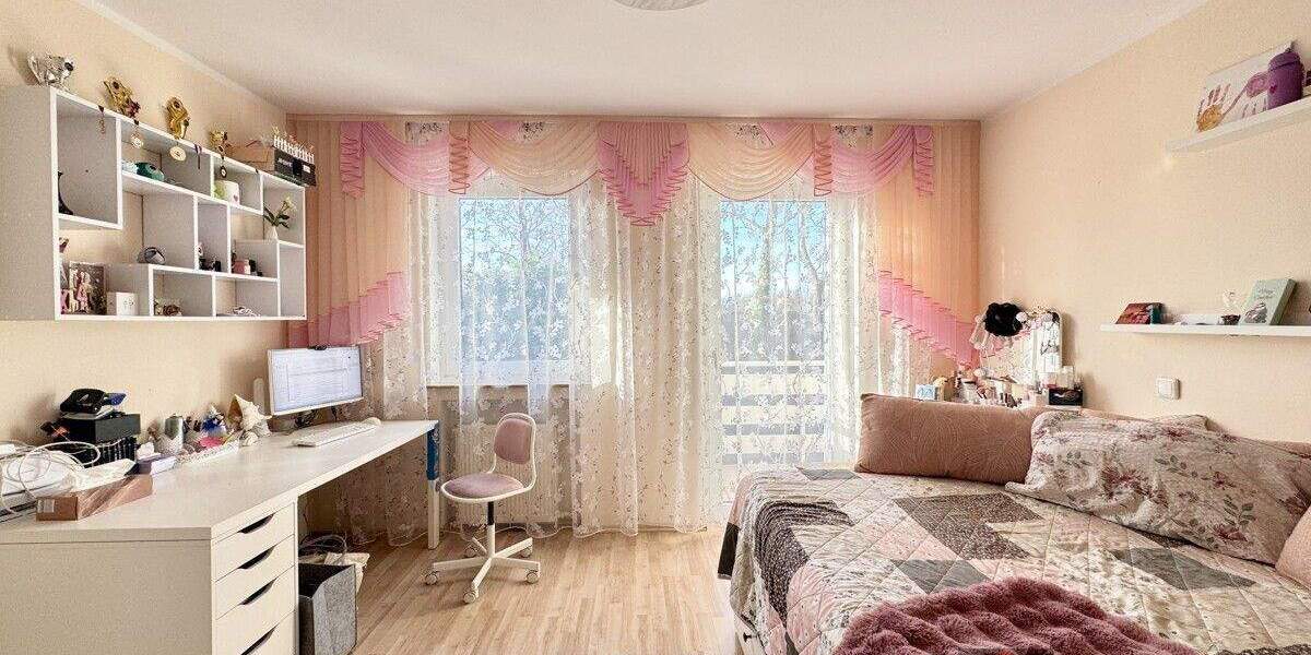 Sonnige Eigentumswohnung mit zwei Balkonen und großer Terrasse in Düsseldorf-Eller 3 zimmer