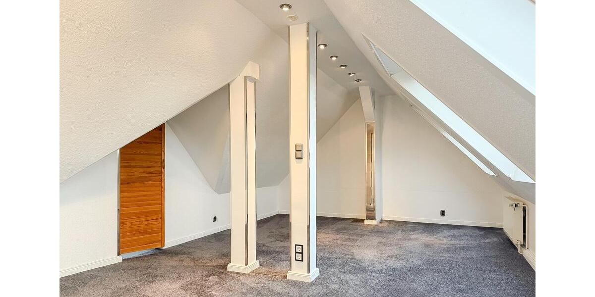 Maisonettenwohnung Düsseldorf Stadtbezirk 5 - 2 Zimmer, 95 m&sup2;, 1.450&euro; | Angebot:25810853