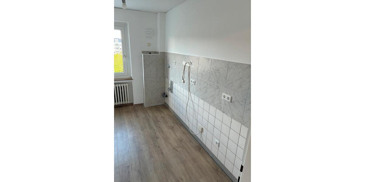 Etagenwohnung Düsseldorf Derendorf - 3 Zimmer, 70 m&sup2;, 1.200&euro; | Angebot:26362632