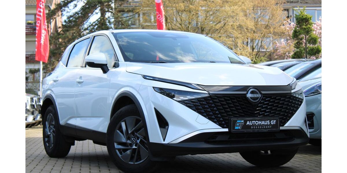 Nissan Qashqai 16.454 km 23.999 &euro; Düsseldorf 40625