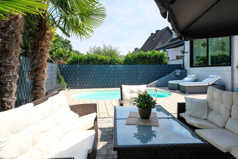 Stilvoll saniertes Familienidyll mit Pool