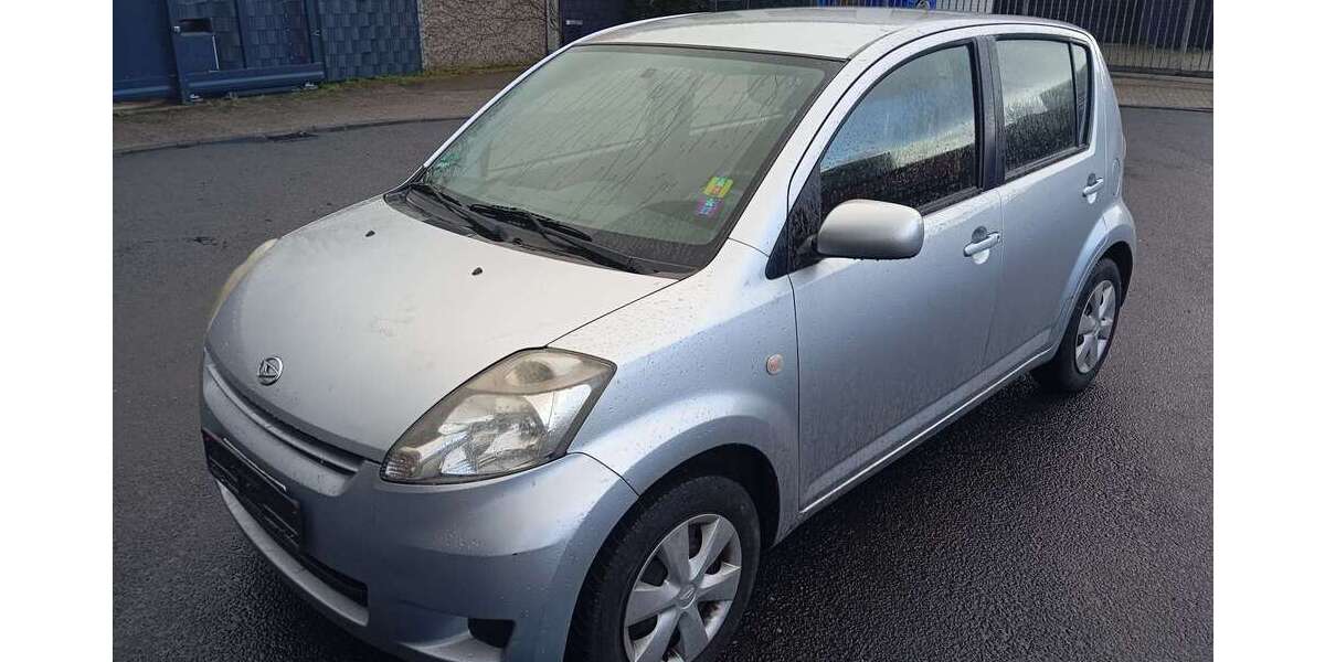 Daihatsu Sirion 138.486 km 1.500 &euro; Düsseldorf 40545