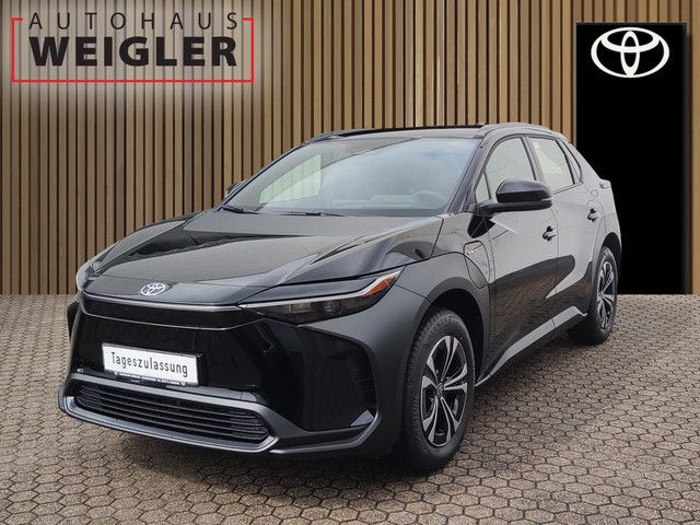 Toyota bZ4X 3.000 km 34.590 &euro; Leverkusen 51381