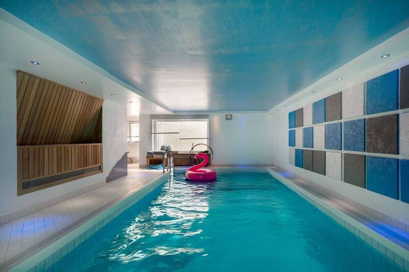 Privates Refugium mit Schwimmbad und traumhaftem Gartenparadies