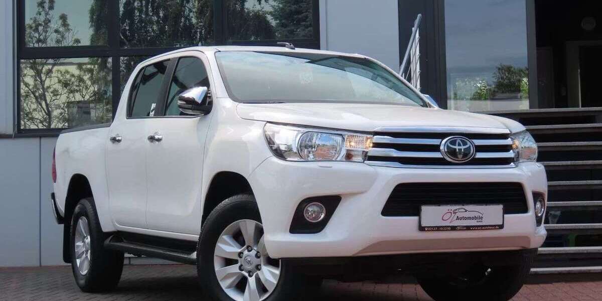 Toyota Hilux 228.800 km 23.900 &euro; Neuss 41469