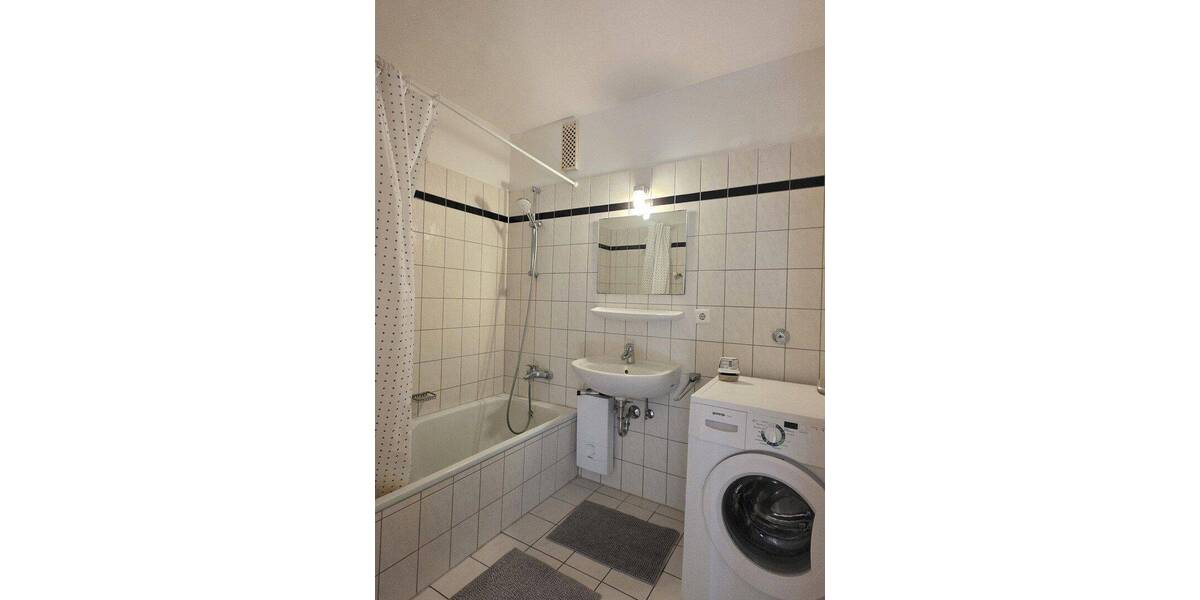 Etagenwohnung Düsseldorf Wersten - 2 Zimmer, 70 m&sup2;, 1.250&euro; | Angebot:26886504