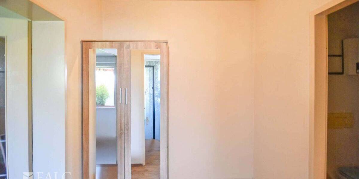Etagenwohnung Düsseldorf Hellerhof - 2 Zimmer, 65 m&sup2;, 299.000&euro; | Angebot:25742589